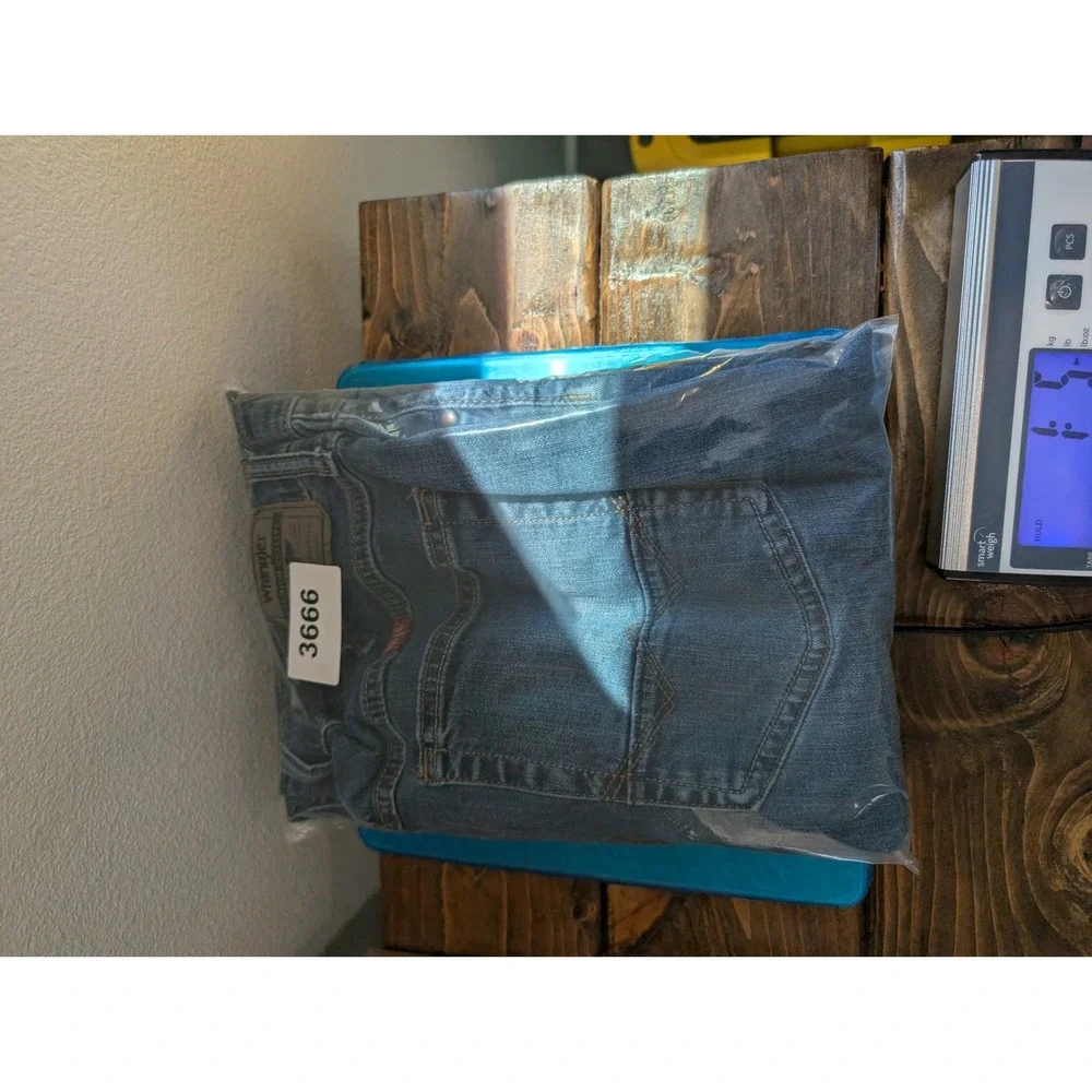 Wrangler Slim Straight Mens Blue Denim Jeans 38x30